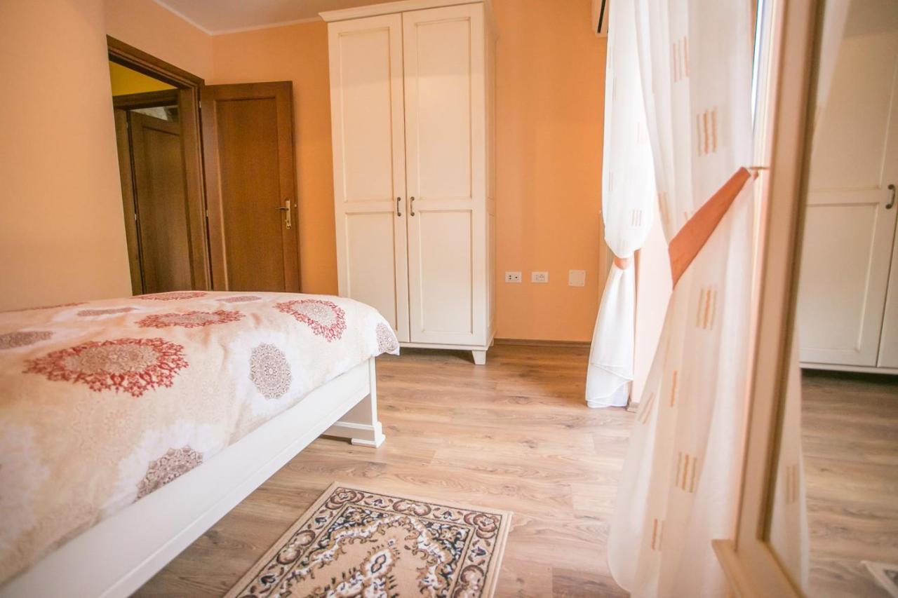 Holiday Home Mendula Tinjan المظهر الخارجي الصورة